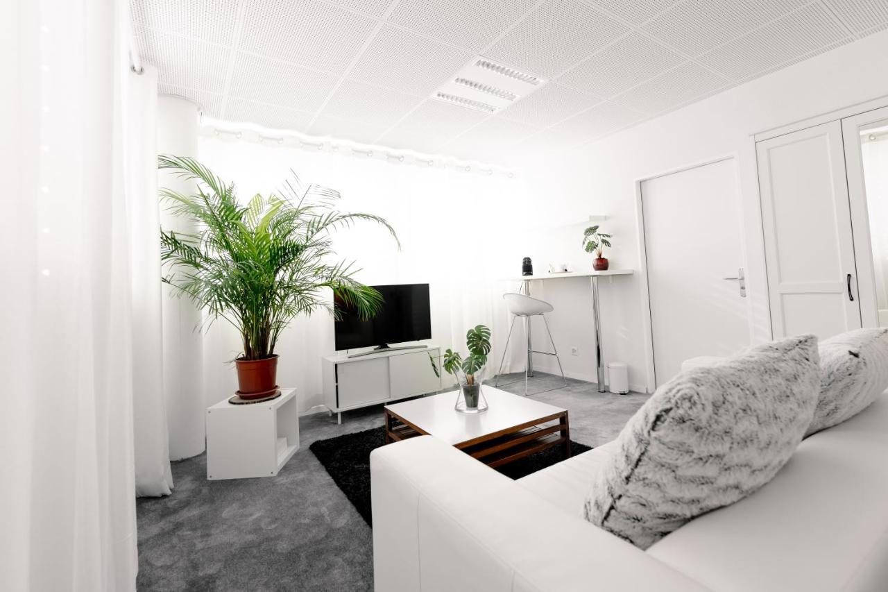 Business Sleeping Place Rolle Exterior foto